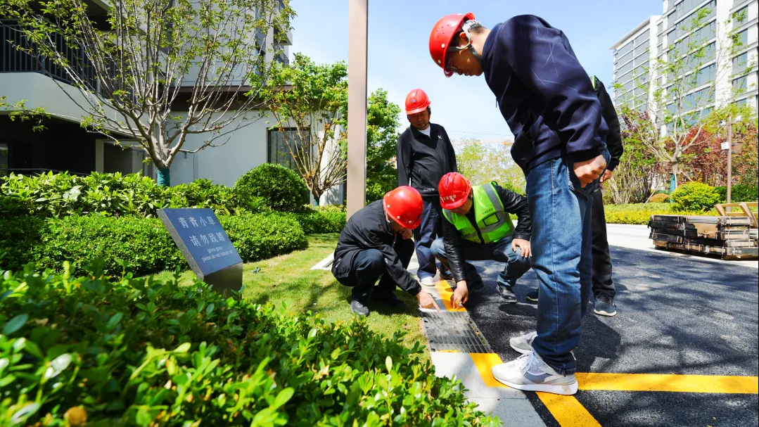 提速度、抓质量、守安全——汇丰集团工程总监深入一线督导